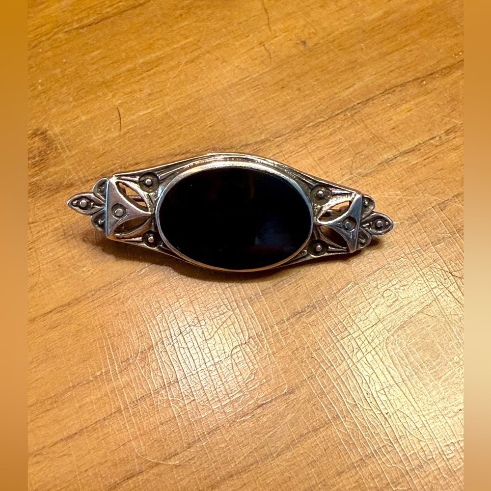 Vintage 925 Silver and Black Stone Brooch